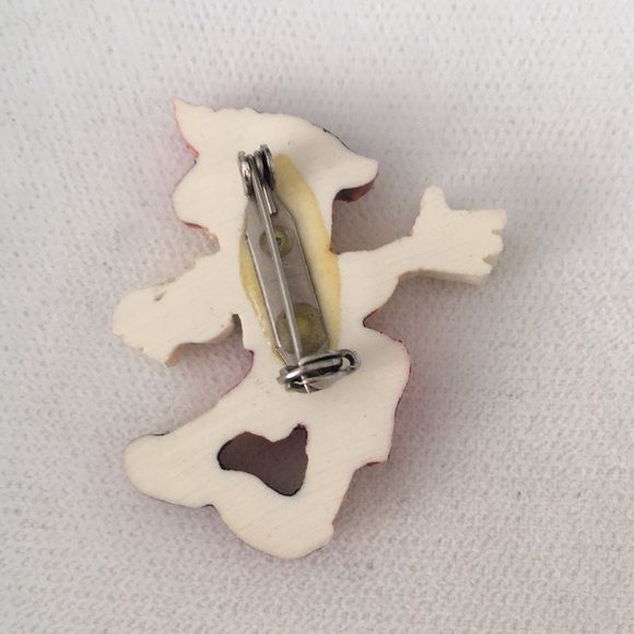 Fashion Pinocchio Brooch - Picture 2 of 2